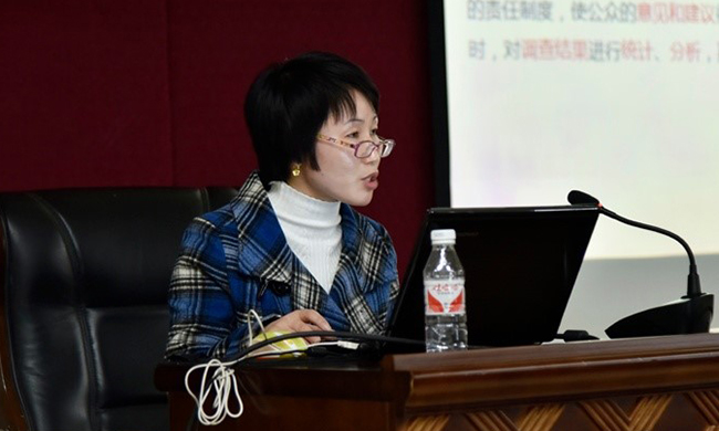 雷火·竞技电竞网站互联政府网站评测研究中心副主任王玲受邀出席“广西壮族自治区住房城乡建设视频会议系统及政府网站建设工作会议”，并对参会人员作专题培训。