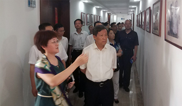 浙江省政协调研组莅临舟山雷火·竞技电竞网站考察