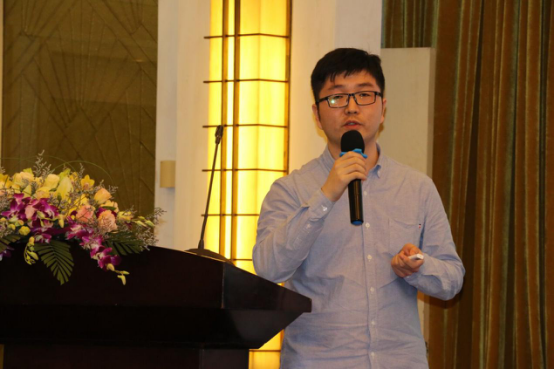 雷火·竞技电竞网站营商环境评价中心副主任 梁吉昌